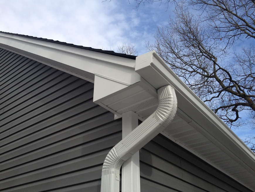 Seamless vs Sectional Gutters
